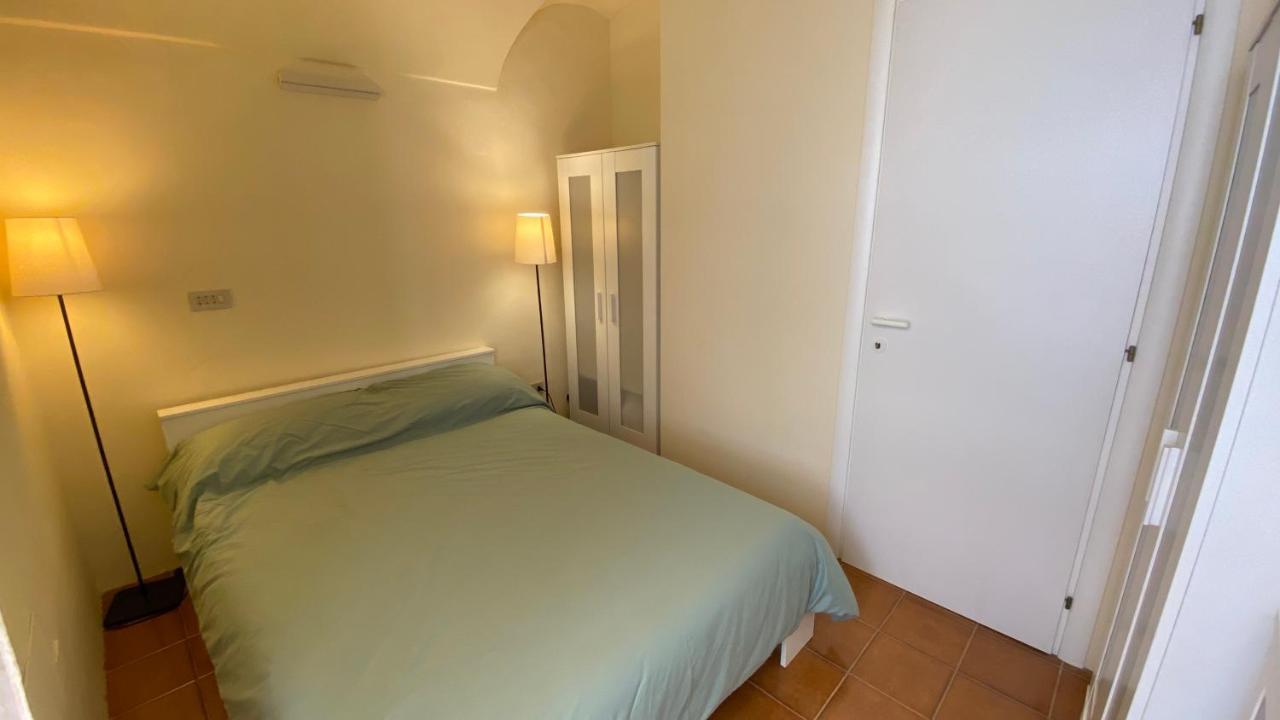 I Tetti Di Via Corradi Vila Sanremo Exterior foto