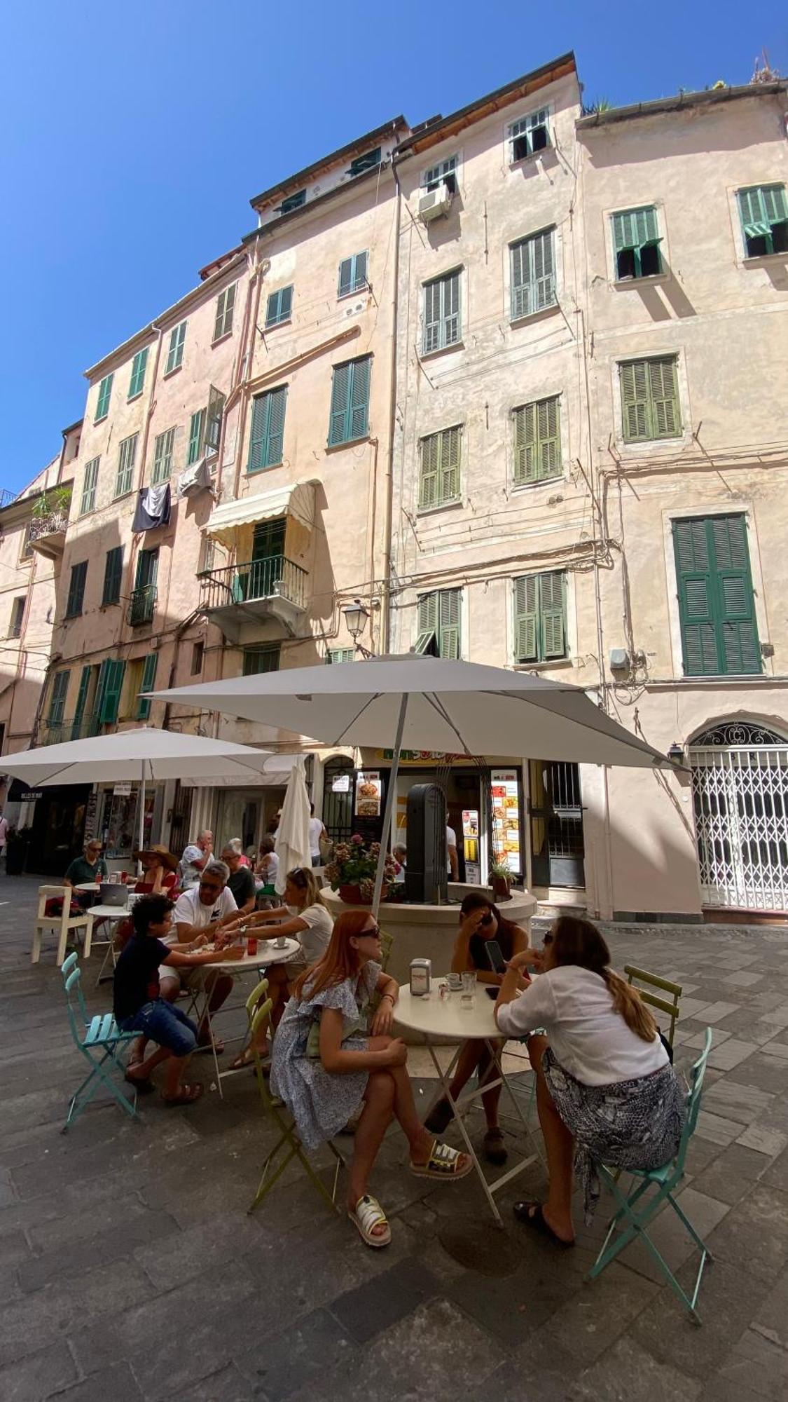 I Tetti Di Via Corradi Vila Sanremo Exterior foto